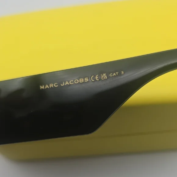 Marc Jacobs Black The Sunglasses Women's Sunnies (NWOT)(CASE/DUST CLOTH)🖤🤍🖤